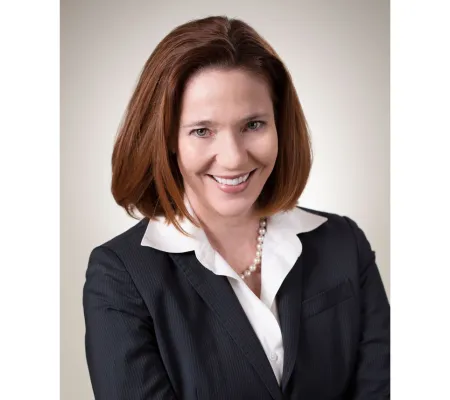 Headshot portrait of alumna of the University of Texas at Austin graduate doctoral program in Art History and SAMA director Emily Ballew Neff  
