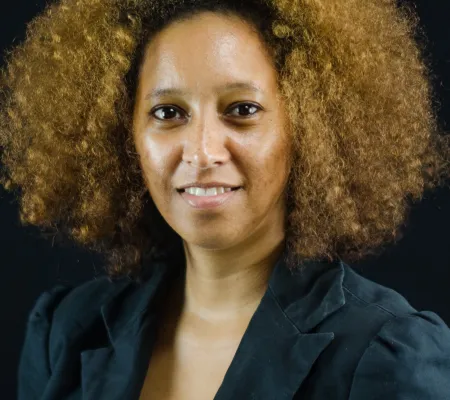 Portrait headshot of University of Texas at Austin Art History alumna Kimberli Gant