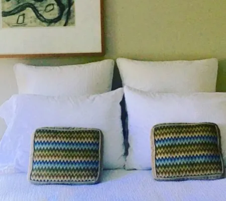 testsite gallery press image of bed and pillows 