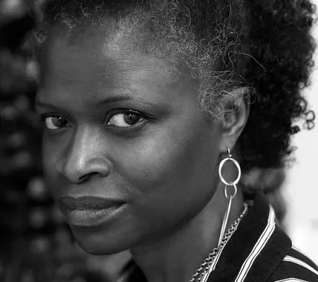 headshot of University of Texas at Austin alumna Zoe Charlton on the occasion of her group exhibition A Movement in Every Direction: Legacies of the Great Migration at Mississippi Museum of Art