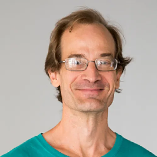 Marc Silva headshot