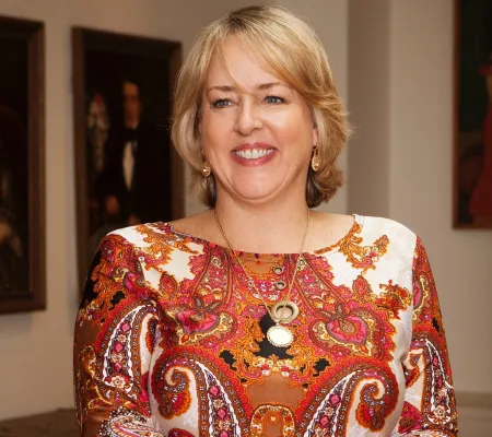 portrait of the new director of the Minneapolis Institute of Art and MA in Art History alumna of The University of Texas at Austin