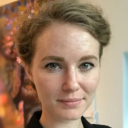 Katherine Schumann headshot