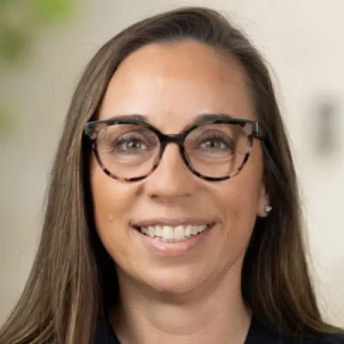 Anita Bennett headshot